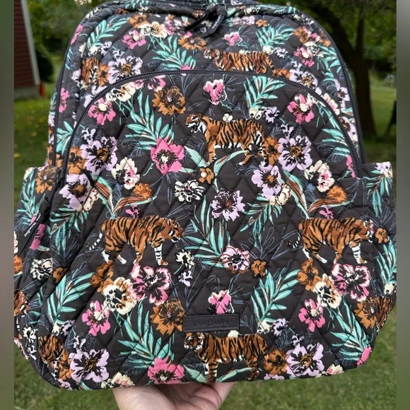 Vera Bradley Essential Backpack Bali Jungle Tiger NWT - Picture 6 of 12